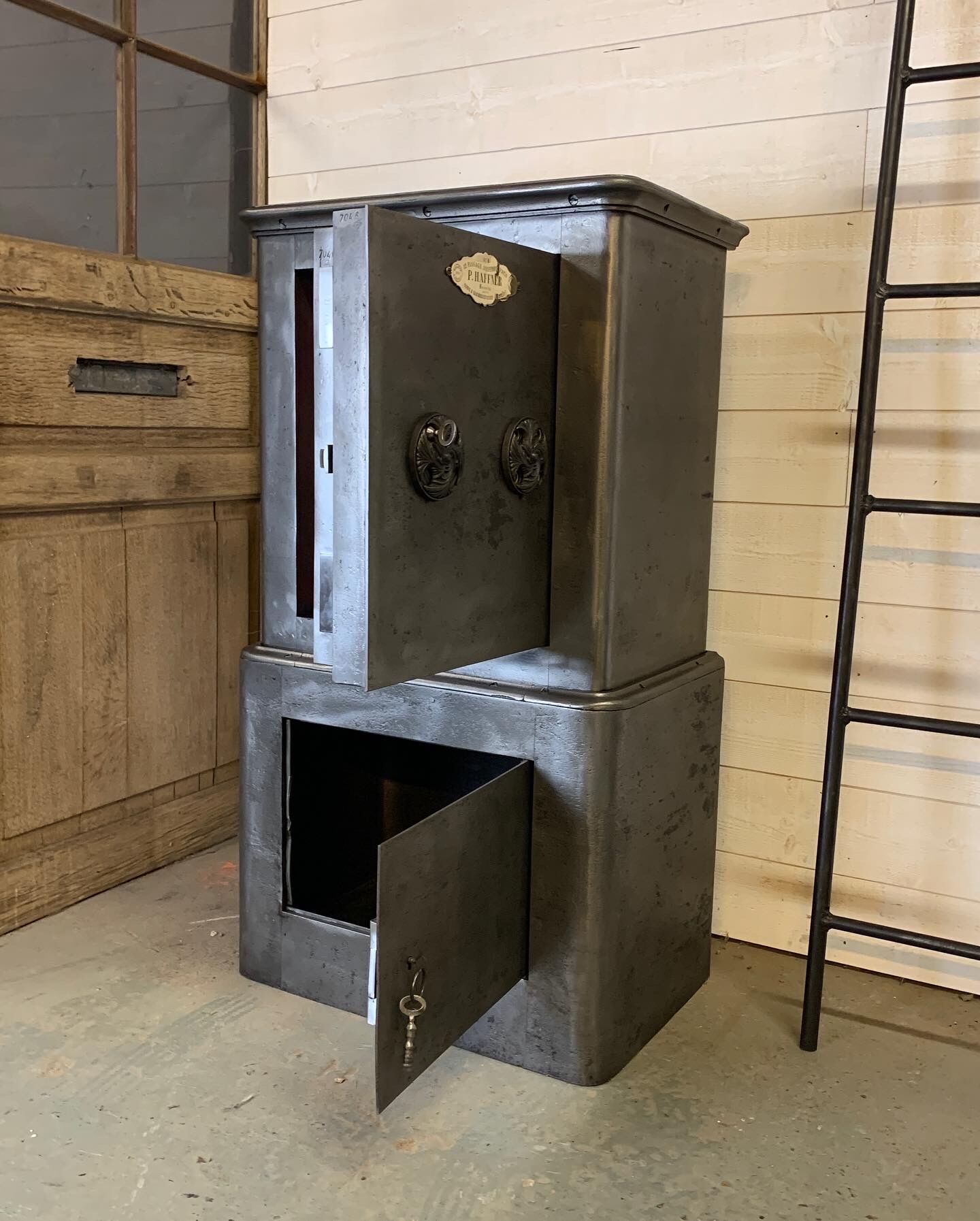 Old safe P.Haffner