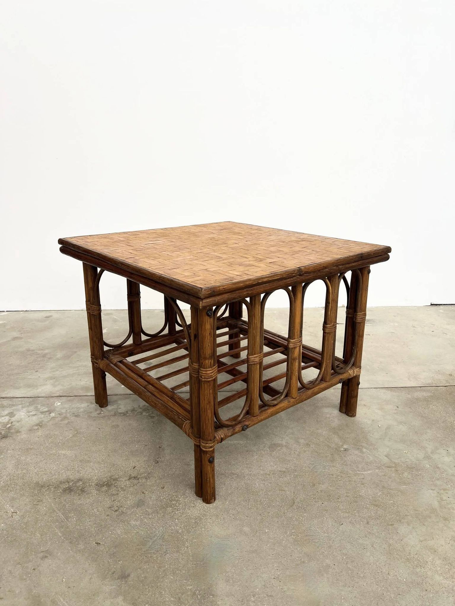 Table Basse Carrée en Rotin & Bambou – Plateau Amovible