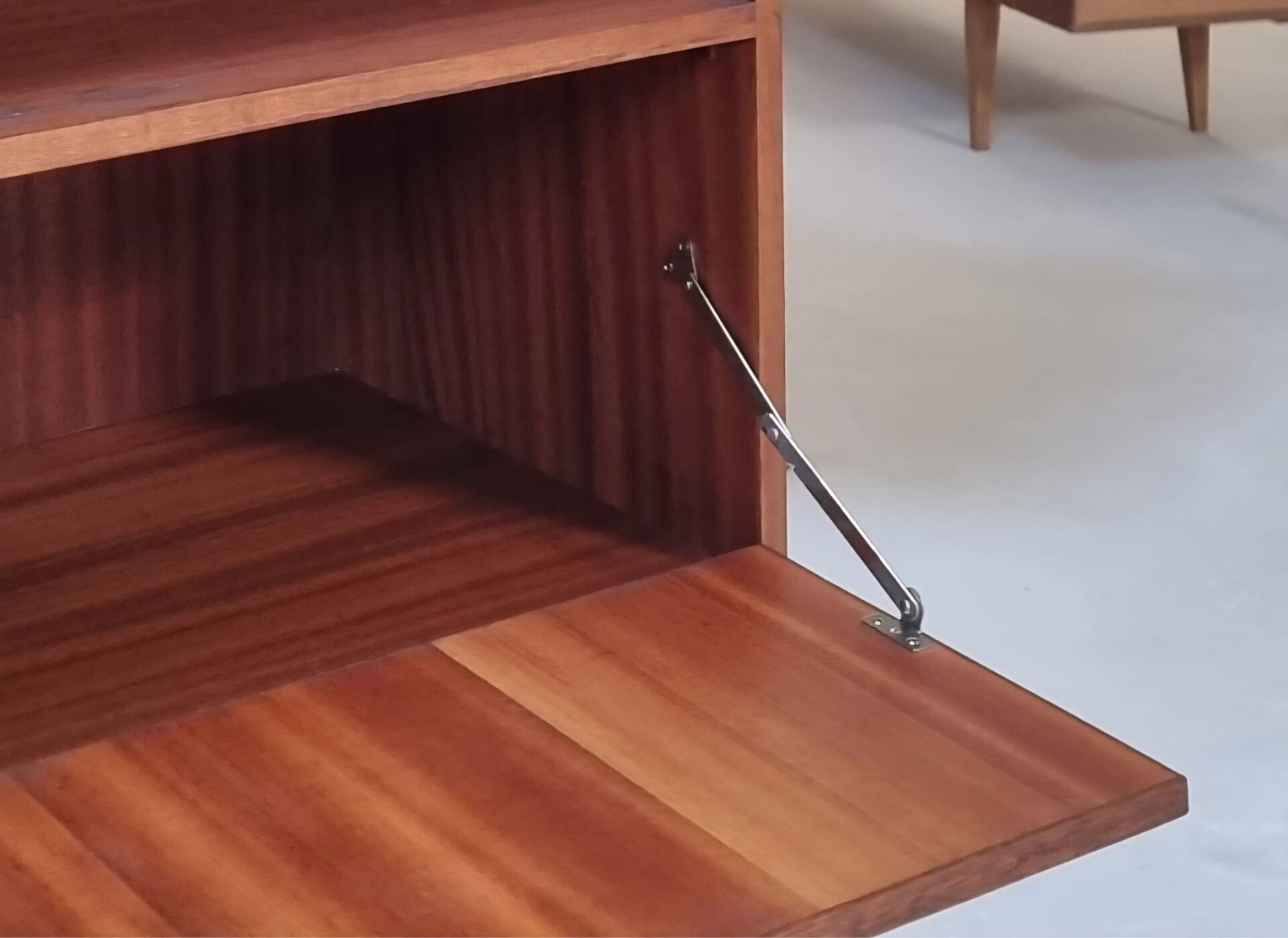 Mid-century highboard