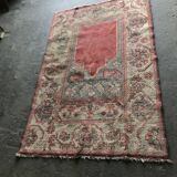 Vintage brown Kilim prayer rug in wool, Turkish mihrab pattern from the 1930s.