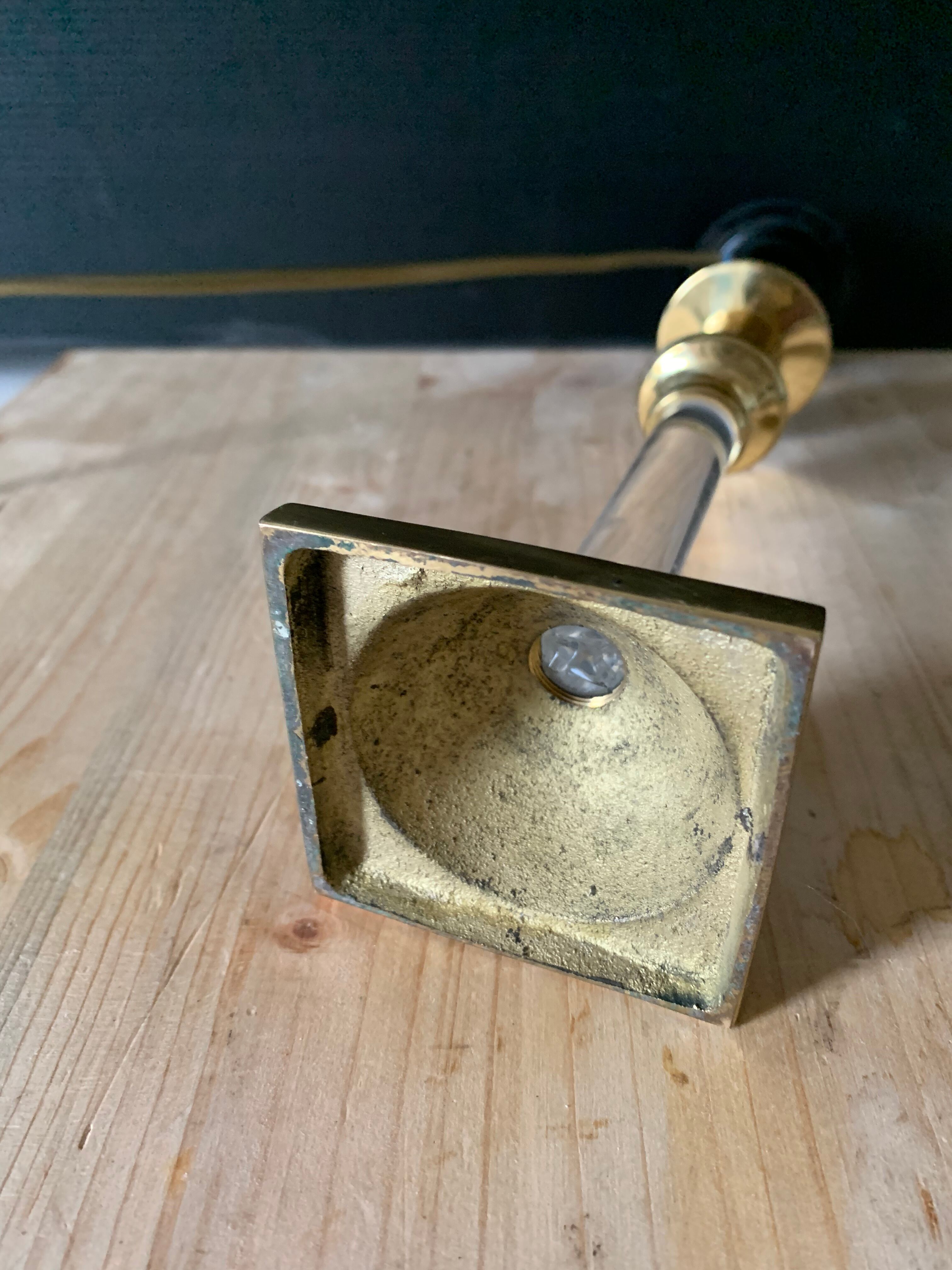 Lamp base in altuglass