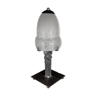 Lamp Art Deco tulip signed Muller Freres foot in nickel-plated hammered wrought iron from Morin & Cie Lyon