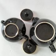 Teapot and sugar bowl Villeroy & Boch model Biarritz glossy black