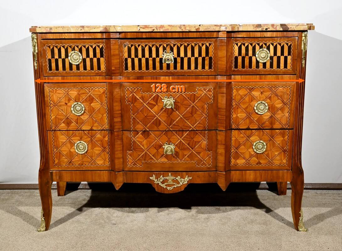 Rosewood and Mahogany chest of drawers, Louis XV / Louis XVI Transition style – Late 19th century