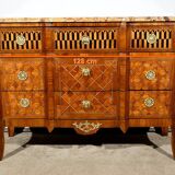 Rosewood and Mahogany chest of drawers, Louis XV / Louis XVI Transition style – Late 19th century