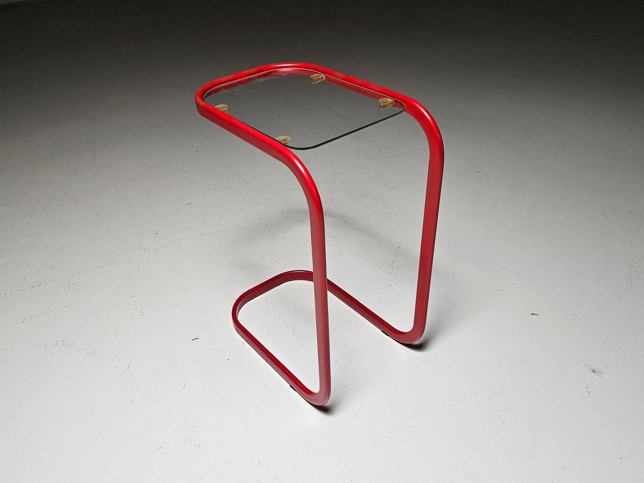 C.I.C. postmodern from the 1980s in red lacquered metal and glass