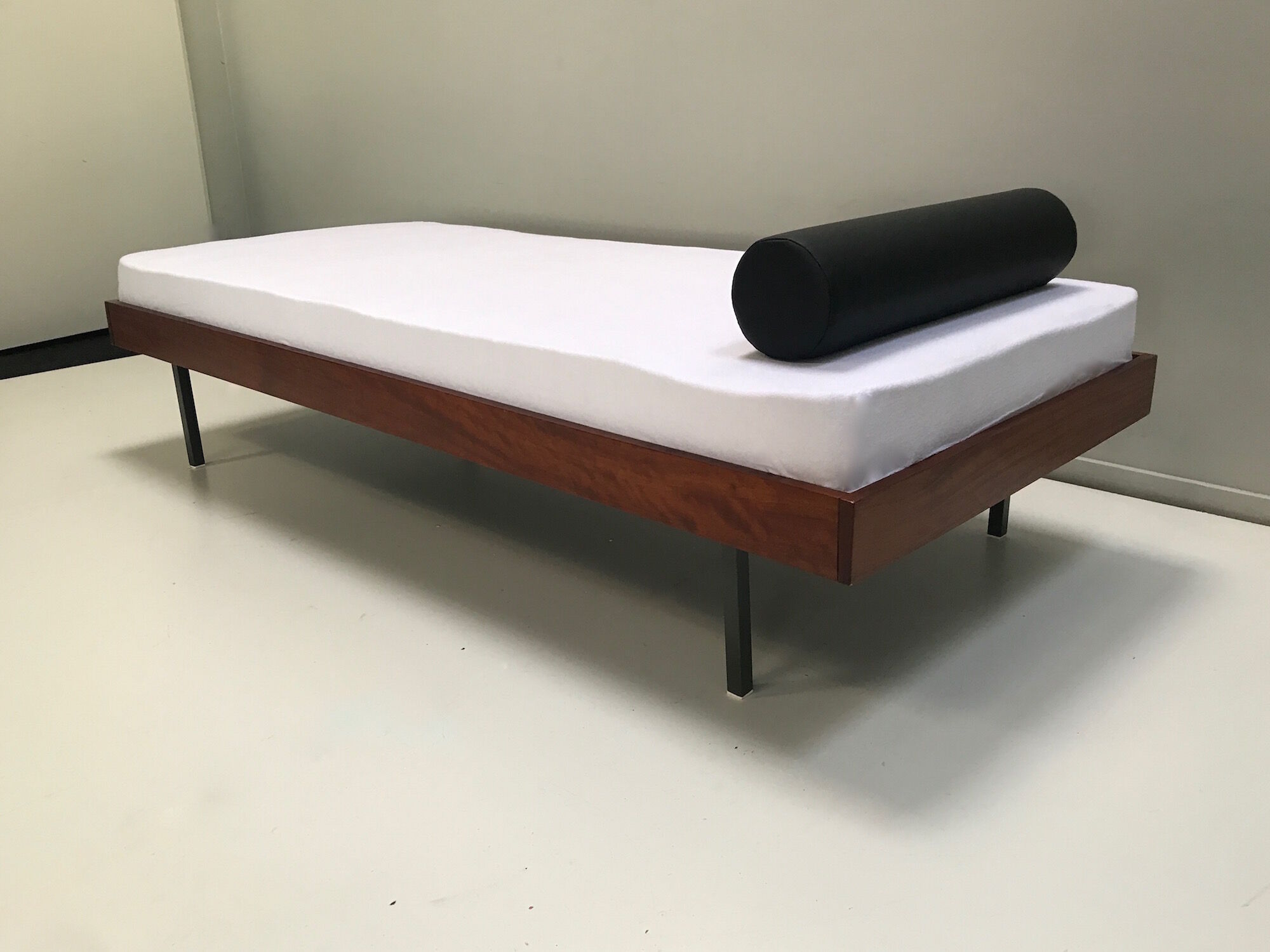 Achilles teak daybed by Rawi Winschoten Netherlands 1950
