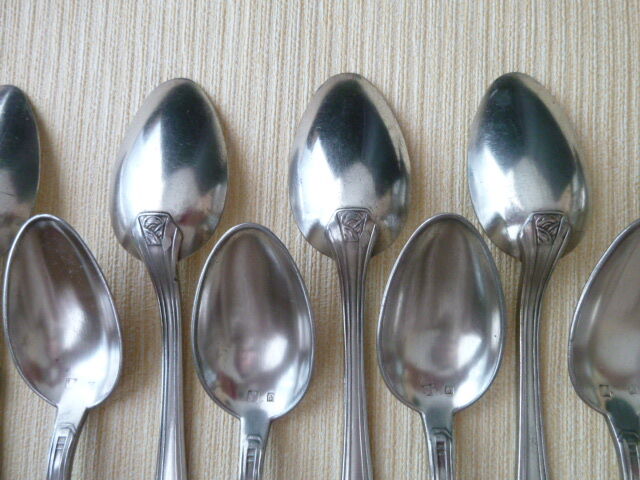 Box of 12 teaspoons in silver metal Art Deco style