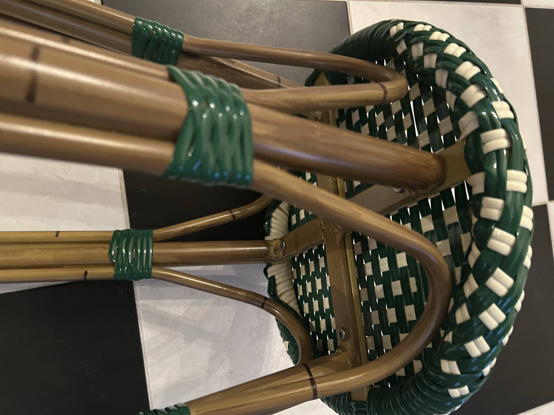 Set of 5 bistro-style bar stools in rattan and tr
