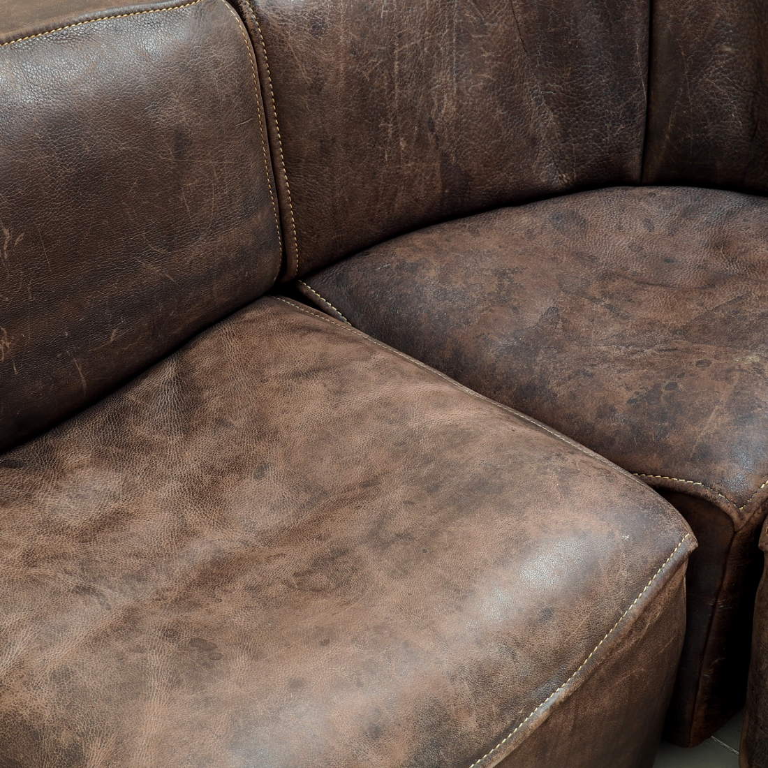 Vintage model DS-15 De Sede sofa