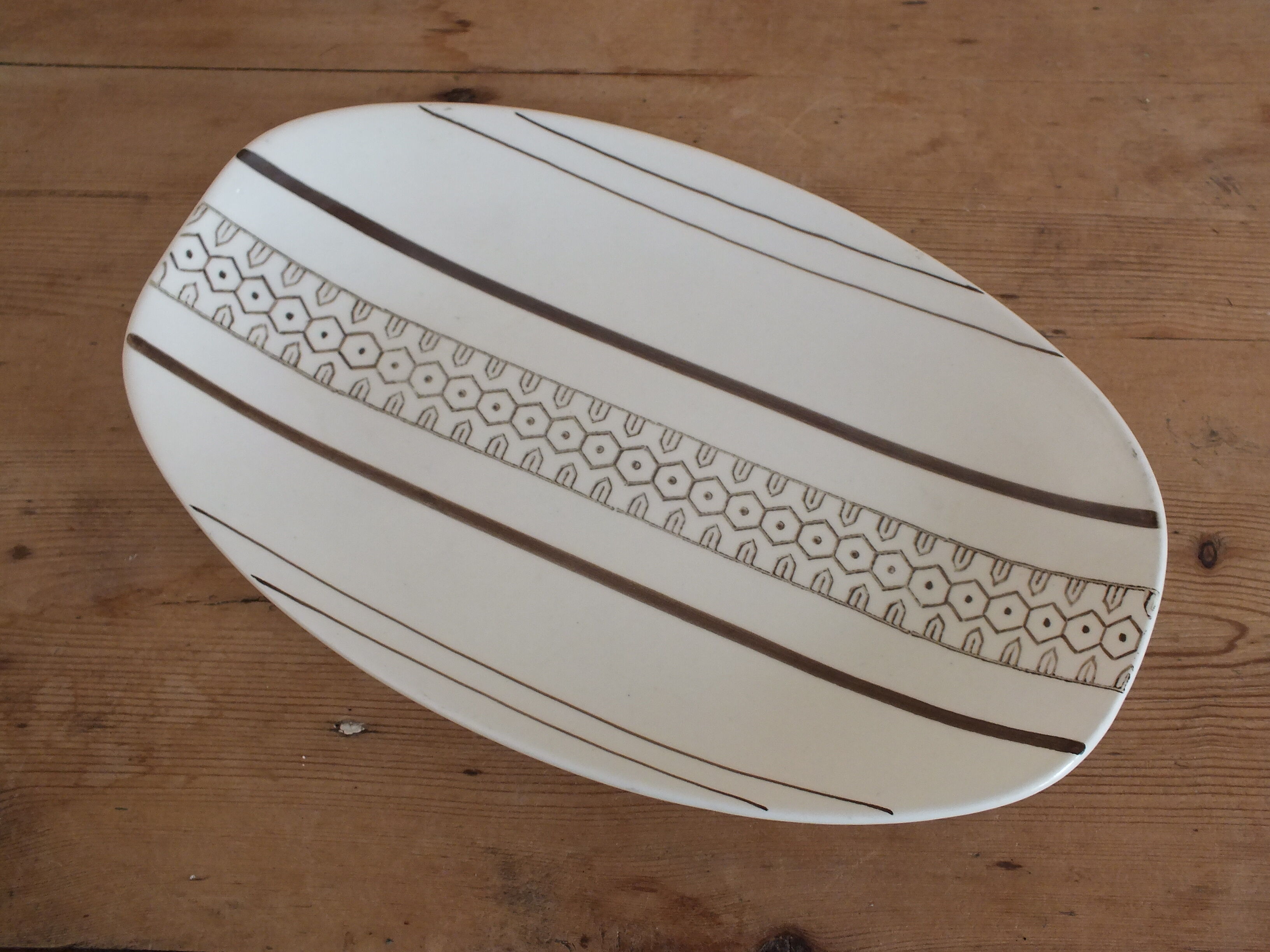 Vintage earthenware ravier from Longchamp geometric décor