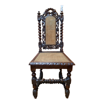 Antique chair in turned bous