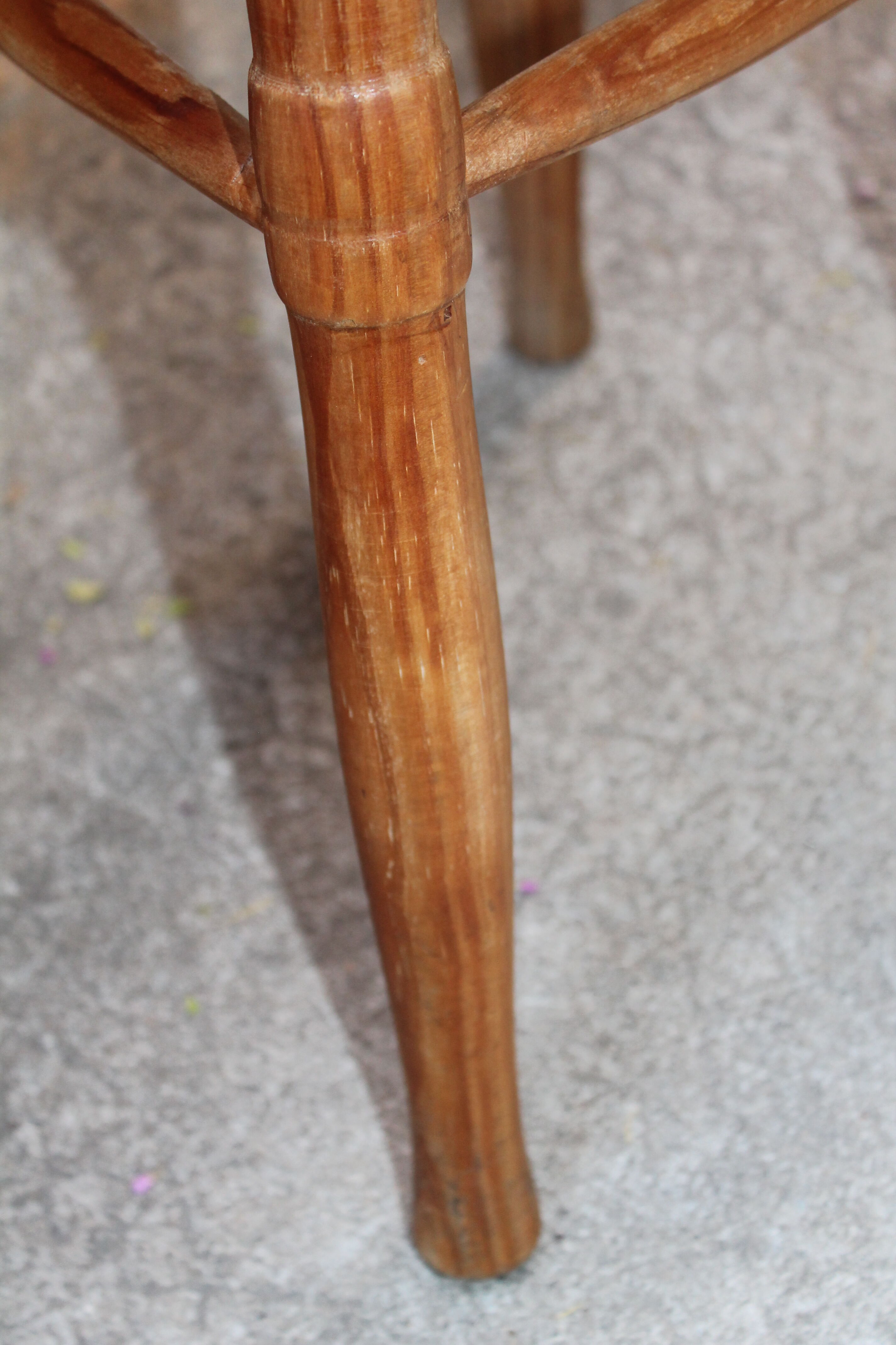 Tabouret en pin massif