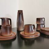 Coffee service 4 cups and under cups of potter signed Stocker