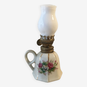 Miniature kerosene lamp for decoration or collection