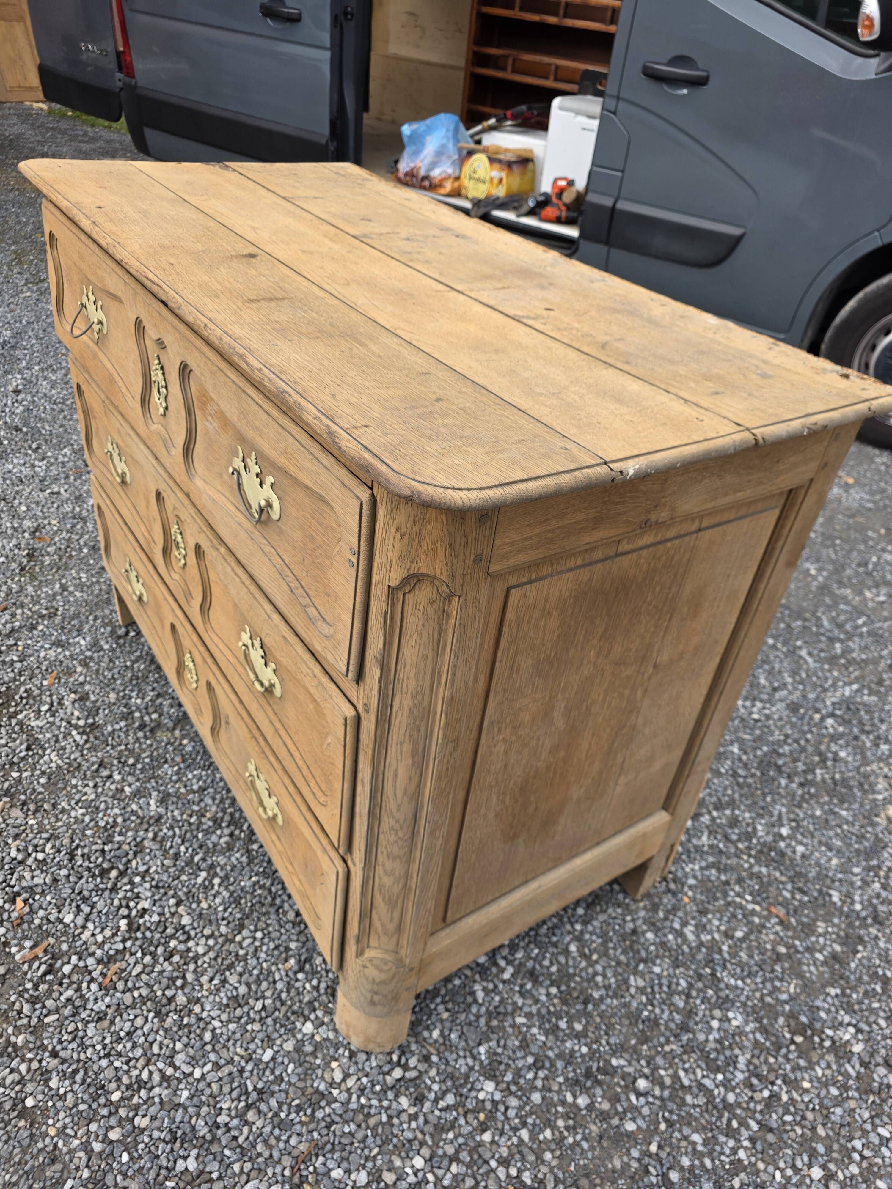 18th-century Louis XV oak commode