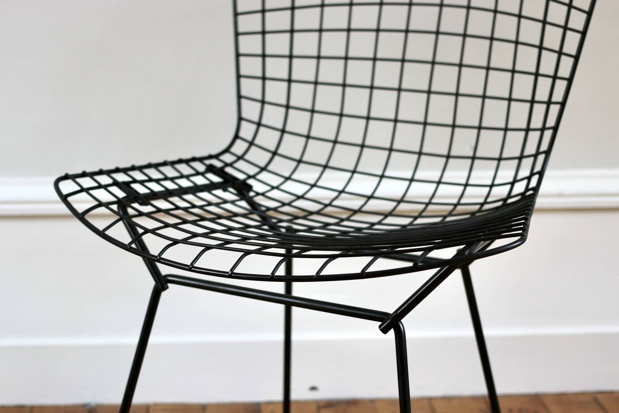 Pair of vintage Bertoia Wire chairs