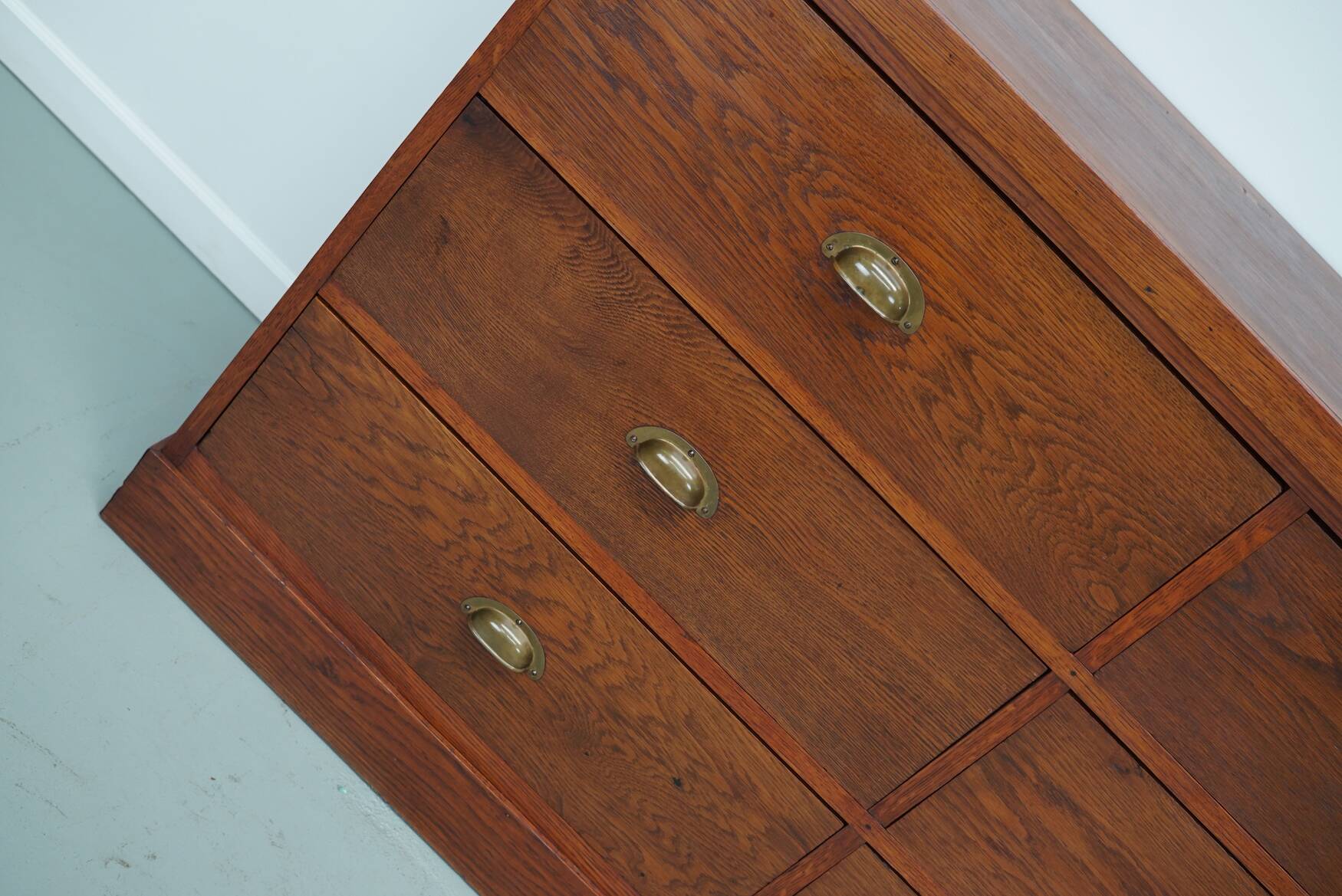 Large Vintage Dutch Oak Art Deco Shop Cabinet / Sideboard, 1930s