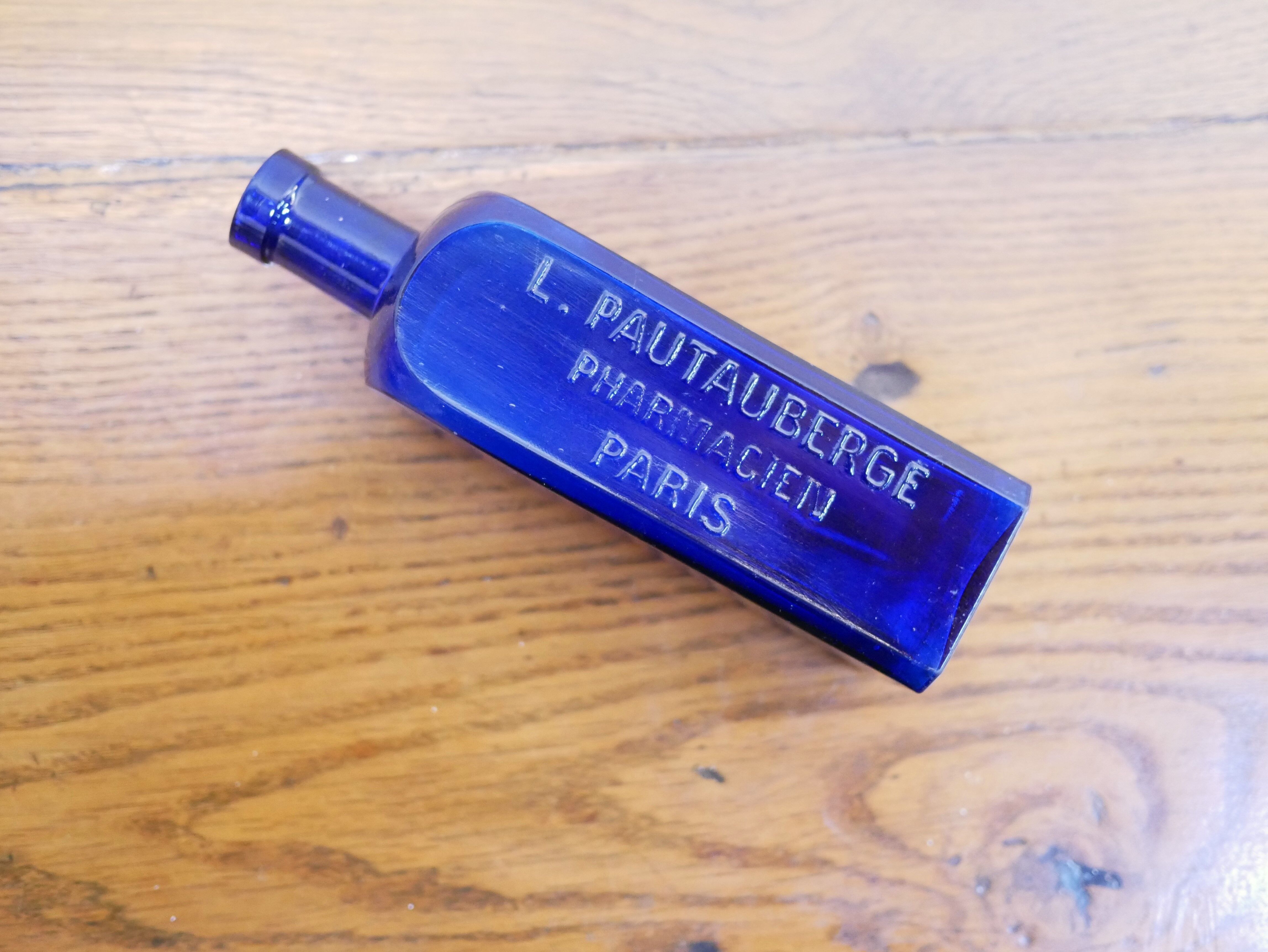 Flacon d'apothicaire vintage