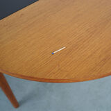 Table en teck, design danois, années 1970, production: Danemark