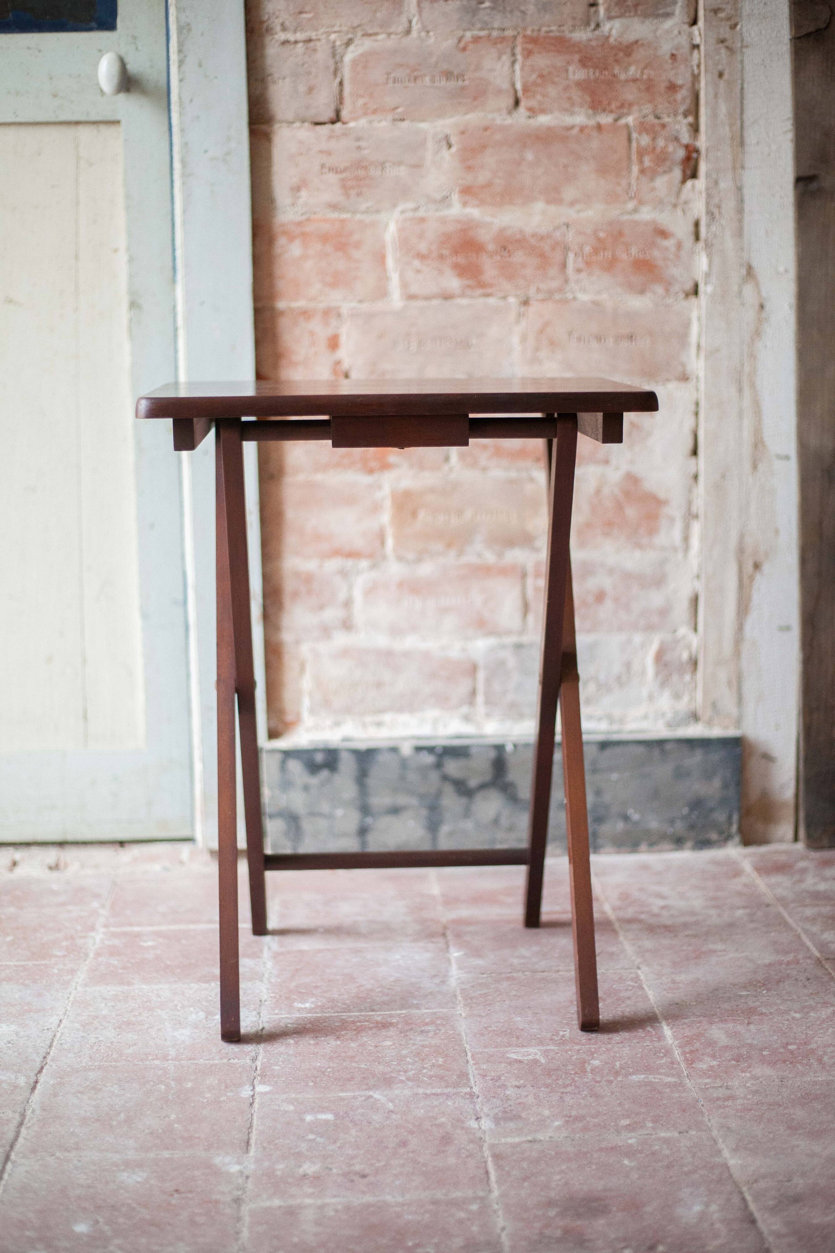 Table d'appoint pliante en bois