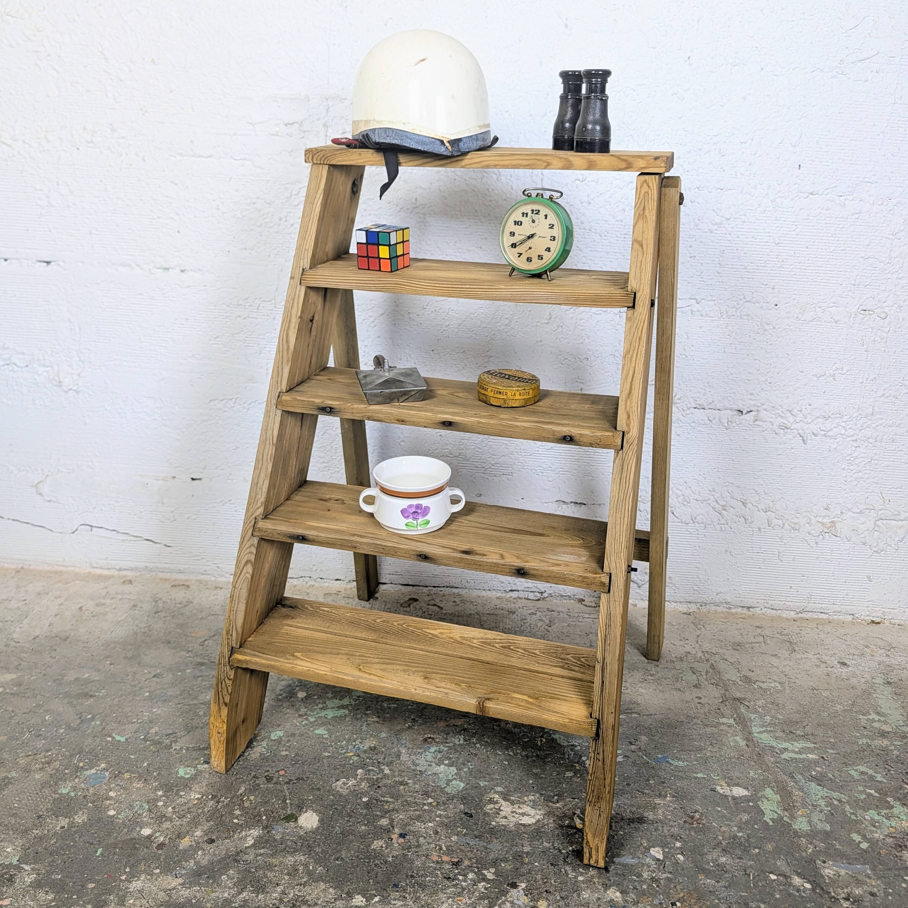 Escabeau vintage en bois massif
