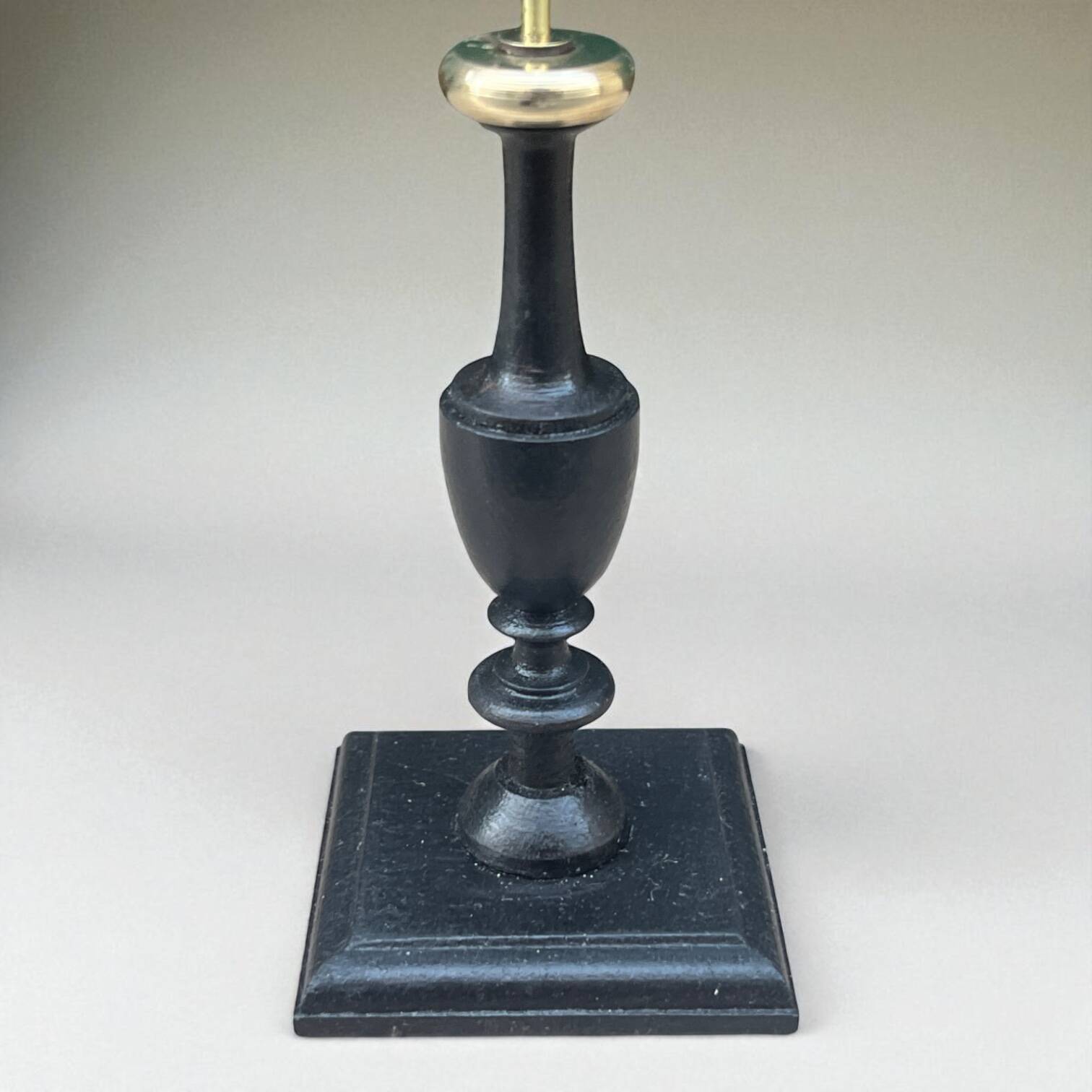 Starfish on a turned wooden base, late 19th century - cabinet of curiosities
