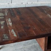 Bureau style art déco avec pieds en biseau