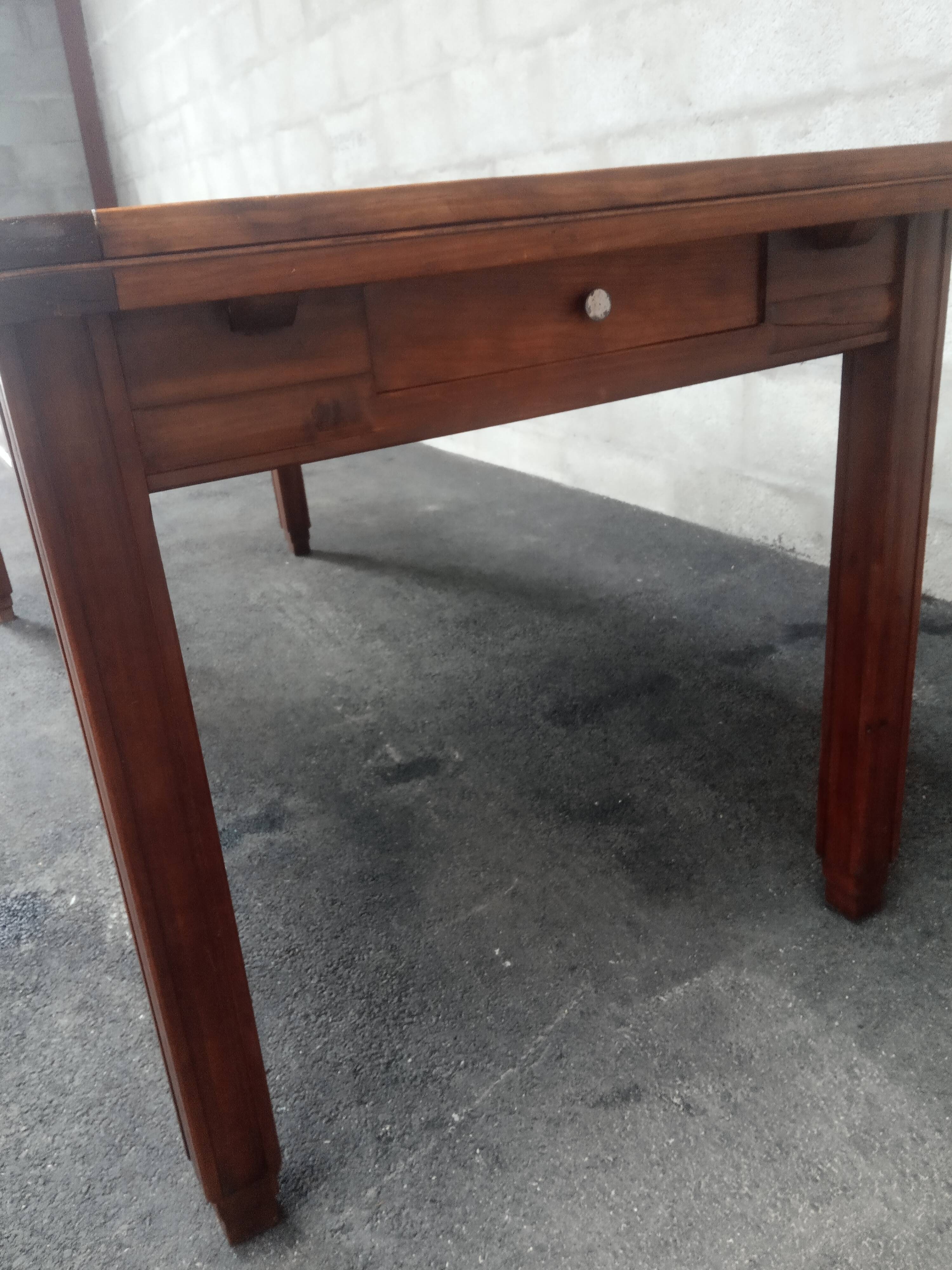 Old farmhouse table 12/14 people