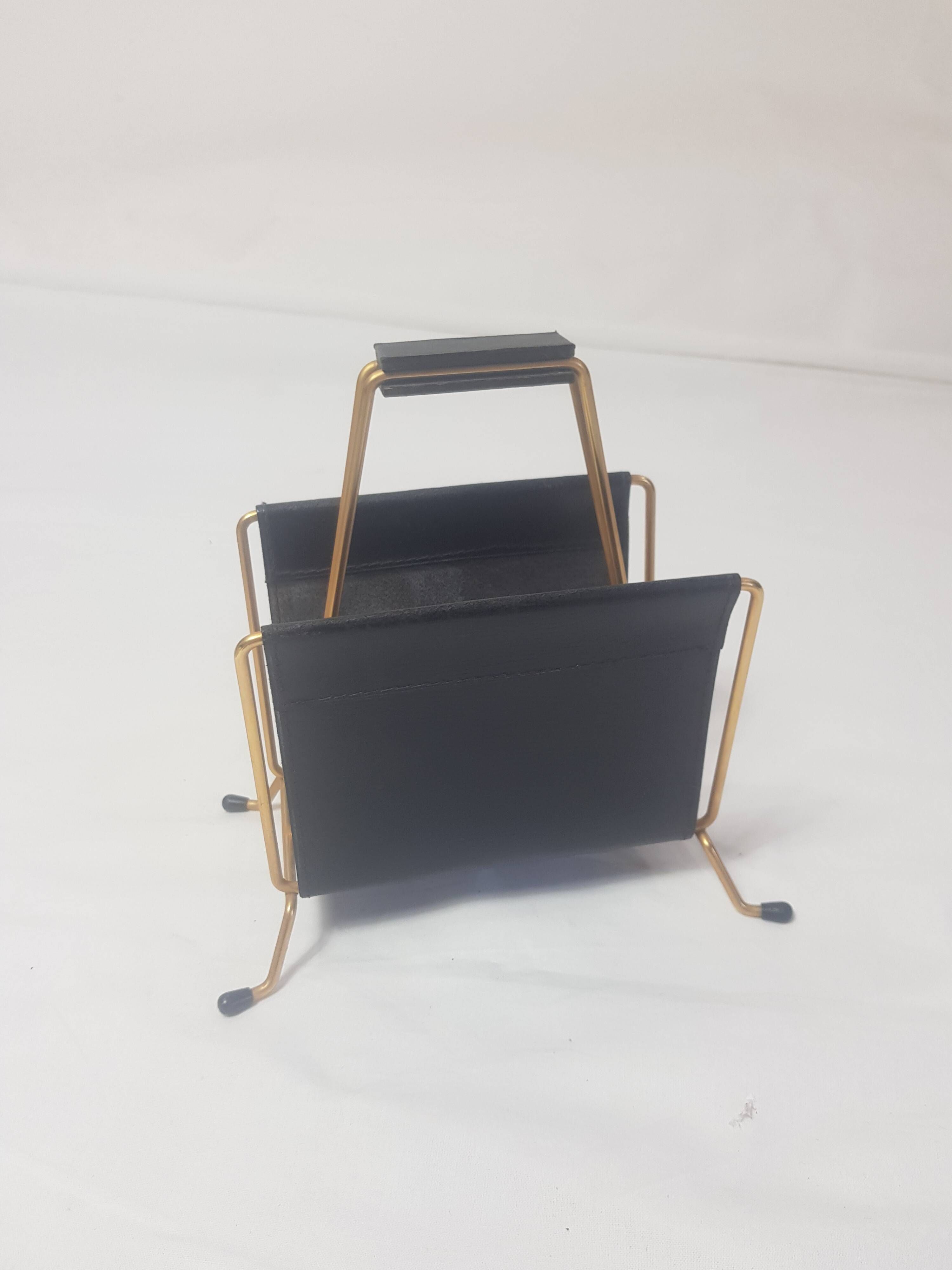 Small magazine holder or letter holder in brass and black leather from the 50s and 60s