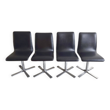 Set of 4 vintage chairs from the 1970s