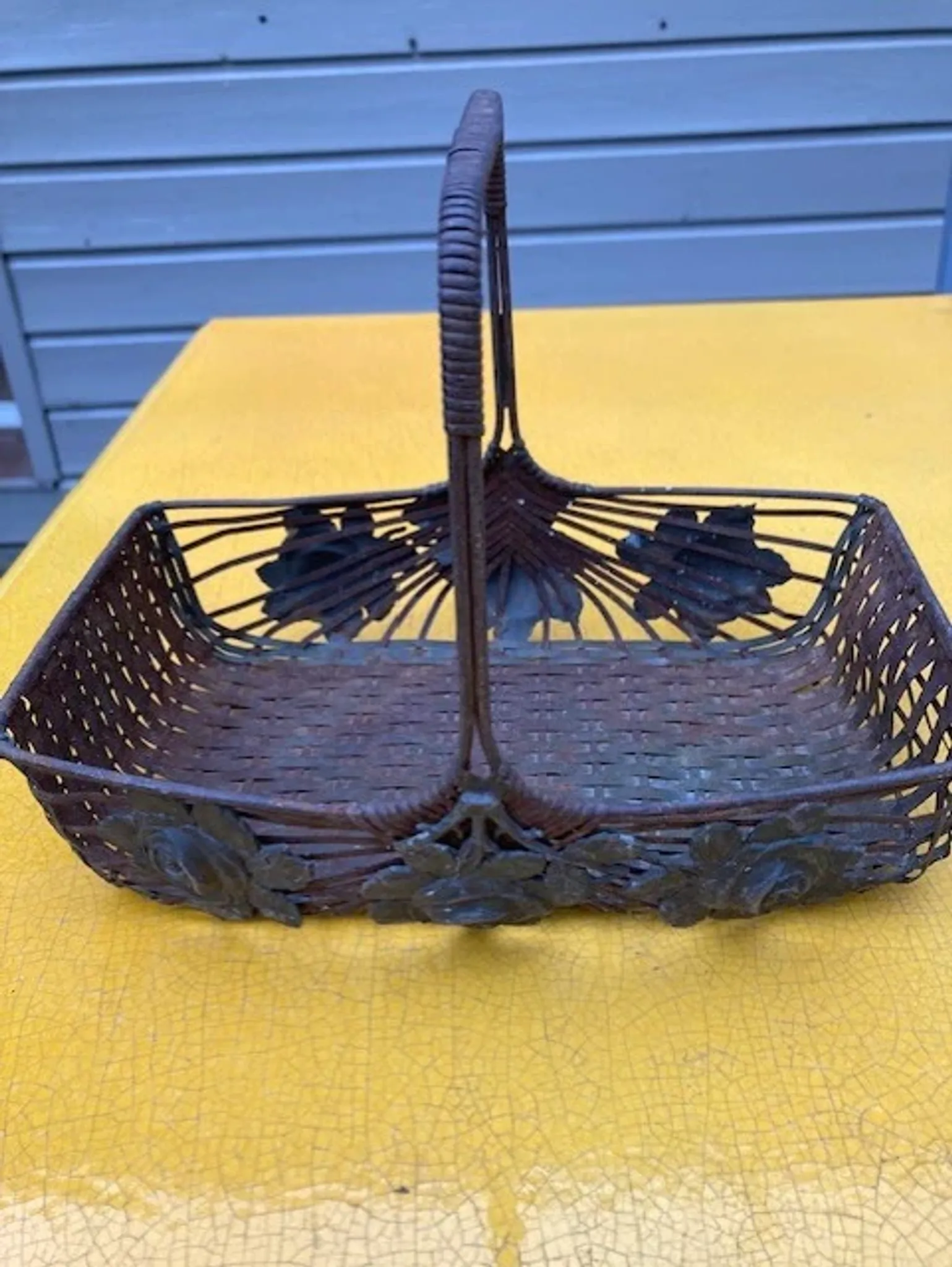Metal basket in Art Deco style