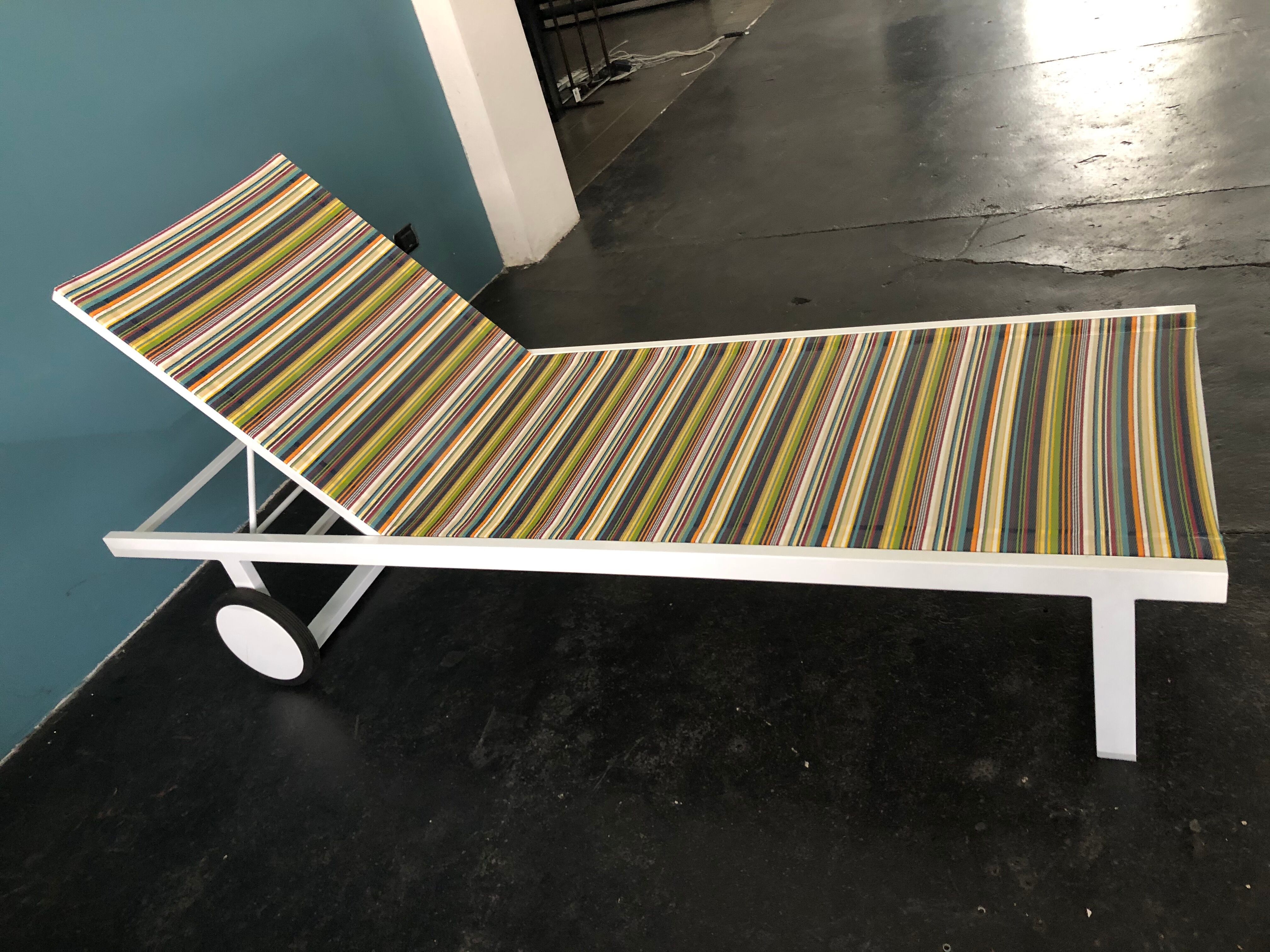 Paire de chaises longues en aluminium peint Allux par Mamagreen