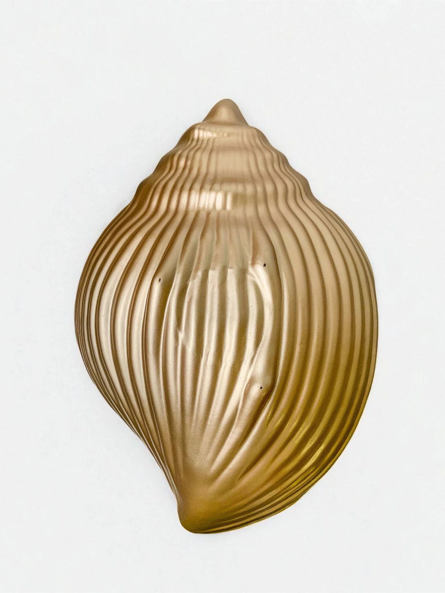 Large Murano glass shell centerpiece bowl, amber iridescent, Italy, 1980s