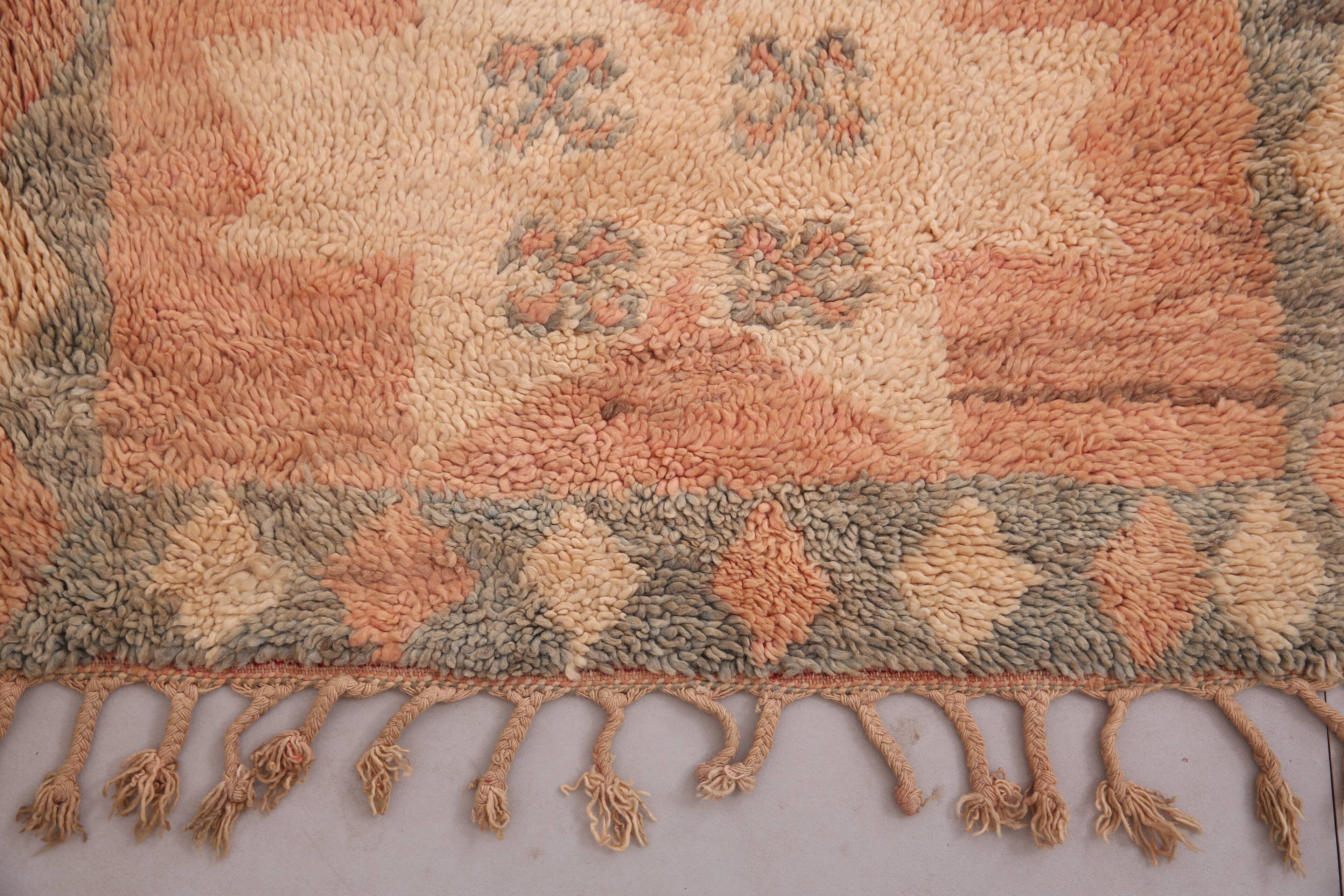 Peach Vintage Moroccan Rug 200 x 298 cm - Berber Wool Rug - Handmade Rug