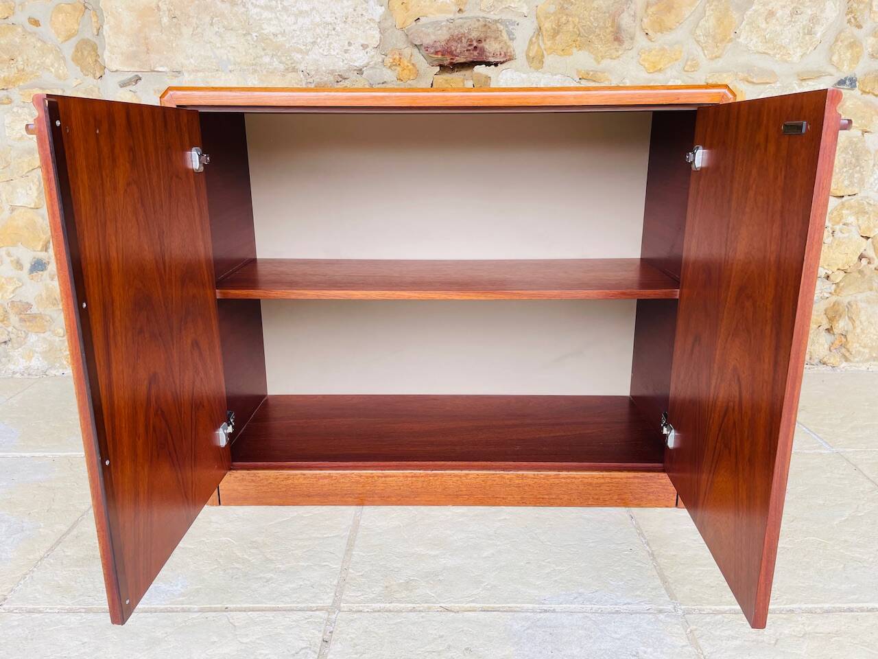 Low buffet, vintage teak storage unit by Hulsta, circa 1970s.