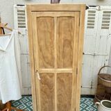 Small Parisian wardrobe