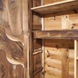 Magnifique armoire en noyer