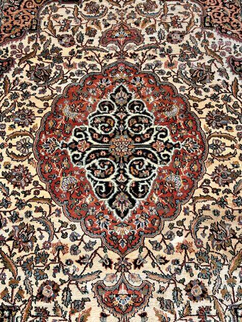 Grand tapis persan Tabriz noué main en laine, 230 x 29O cm