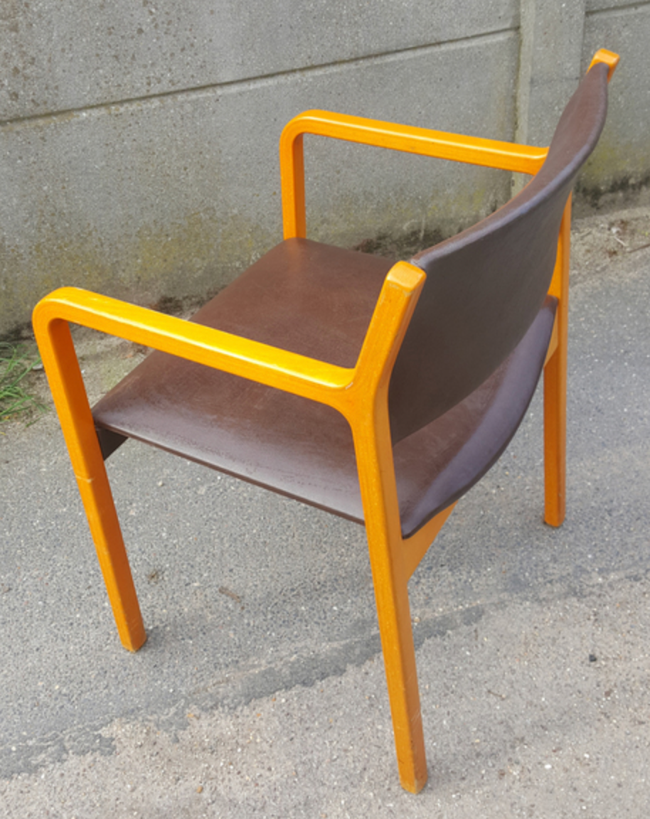 Fauteuil Wikhahn, années 60/70, bois et skaï, moderniste, vintage