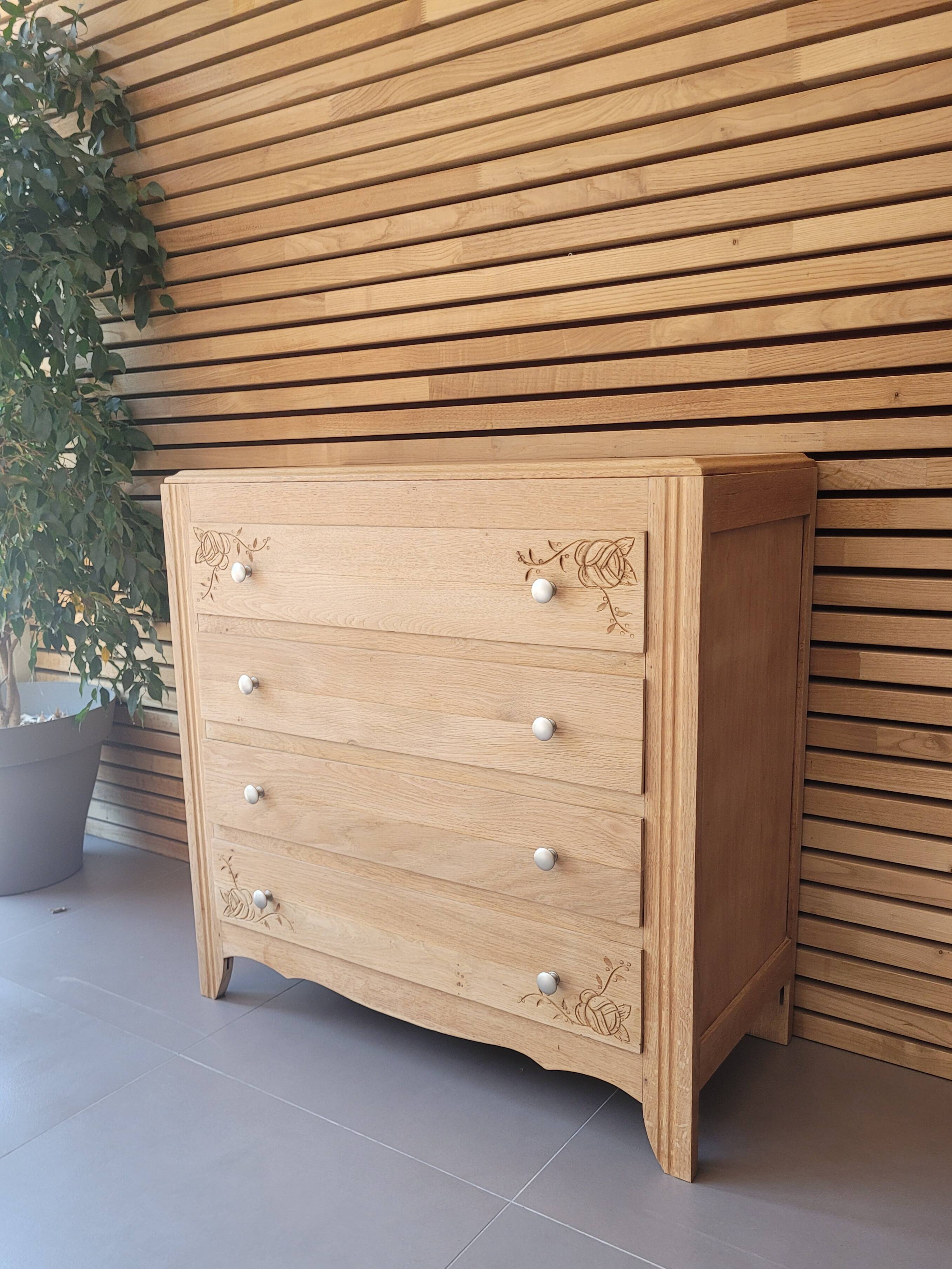 Art Deco chest of drawers