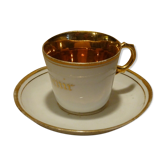 Ancienne tasse à moka en porcelaine blanche et or marquée souvenir