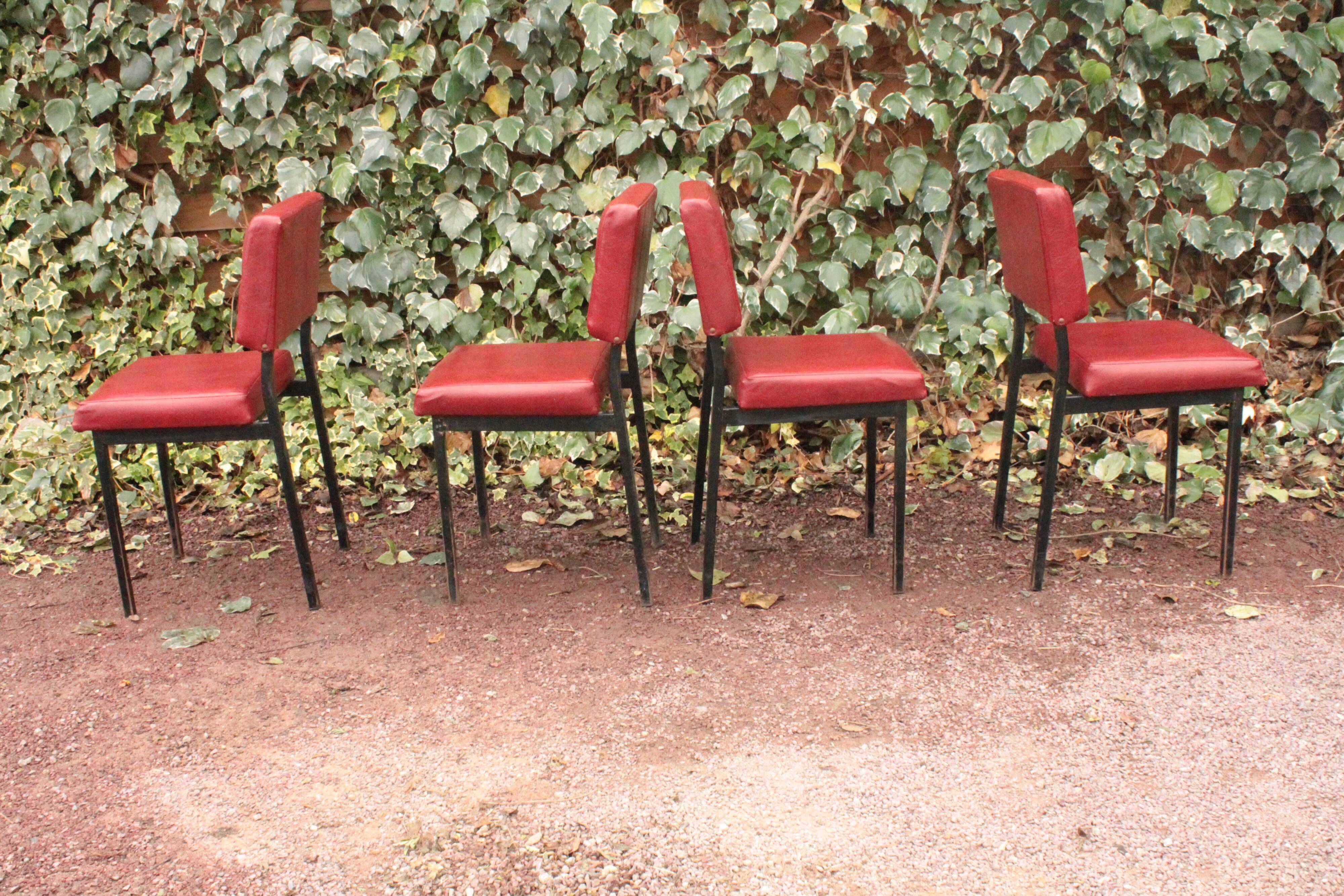 Series of 4 red chairs in skai
