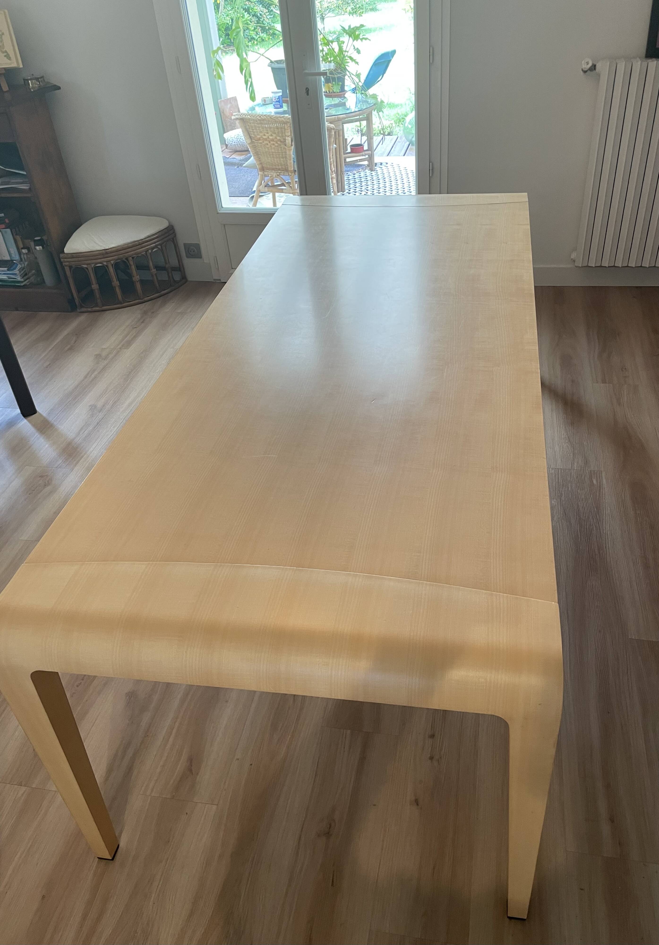 Table Design Il Volo by Riccardo Blummer maple