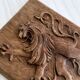 Plaque blason en bois Lion des Flandres.