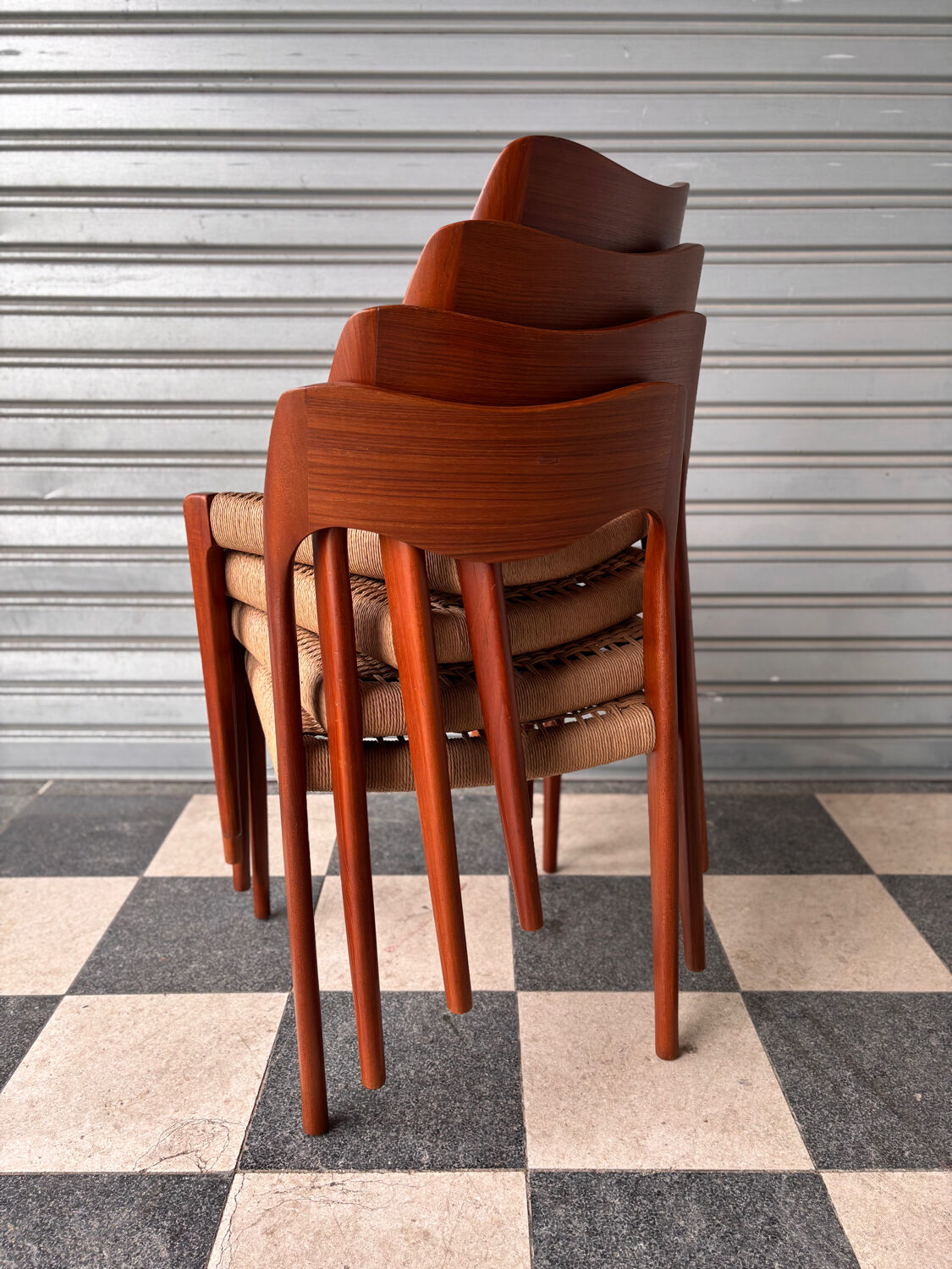 Set of 4 Møller 71 chairs