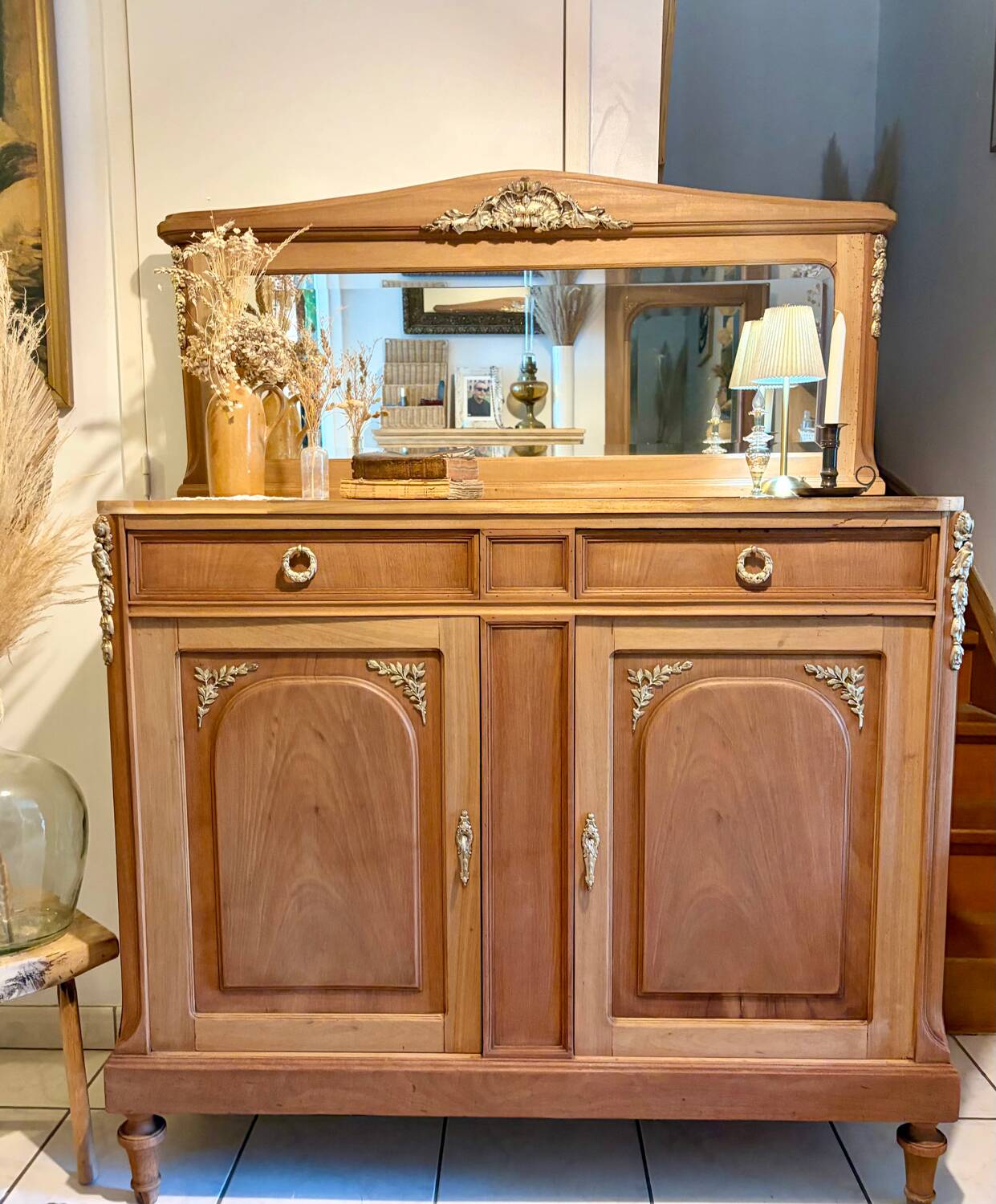 Raw wood sideboard and its mirror