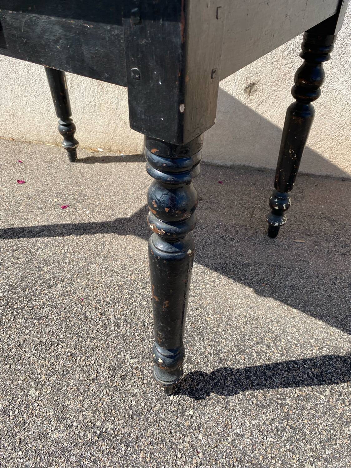 Small bistro table with black legs