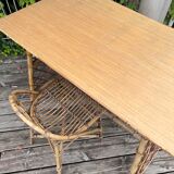 Petit bureau en rotin avec chaise