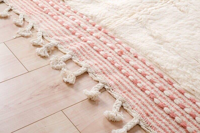Handmade traditional Atlas Moroccan rug, size 150 x 250 cm.